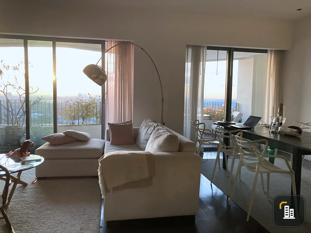 Urgent sale, Condo The Pano, spacious room, comes with usable space, complete here, hurry up and reserve it now.