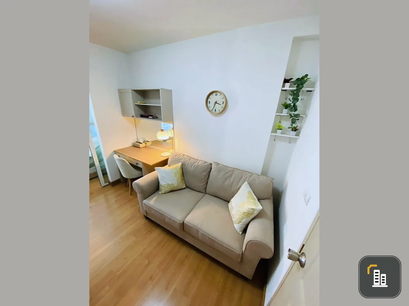 For sale: Chapter One Modern Dutch, high floor, bright and comfortable room, fully furnished, don't wait.