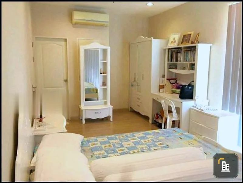 Condo for sale, The Lighthouse Sathorn-Charoen Nakhon, corner room, great view, good atmosphere, this price must hurry.