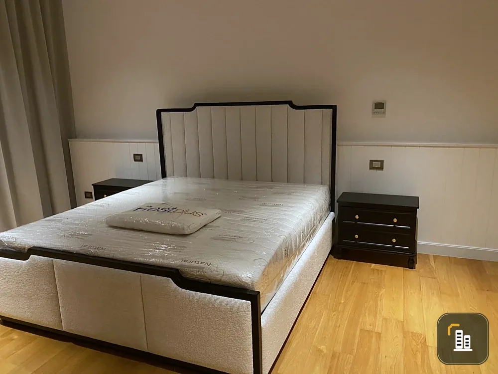 For sale: Sindhorn Residence, high floor, empty room, very large size, city view, very beautiful, hurry up and reserve it.