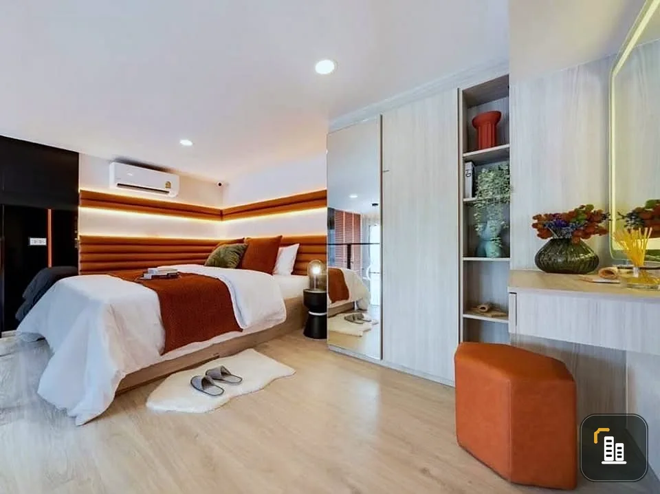 Down payment sale Origin Plug & Play Srinakarin, high ceiling room, modern design, complete facilities