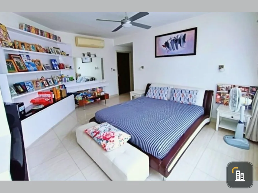 For rent!! Watermark Chao Phraya River condo, very large room, 5th floor, Building B, swimming pool view, book now!!