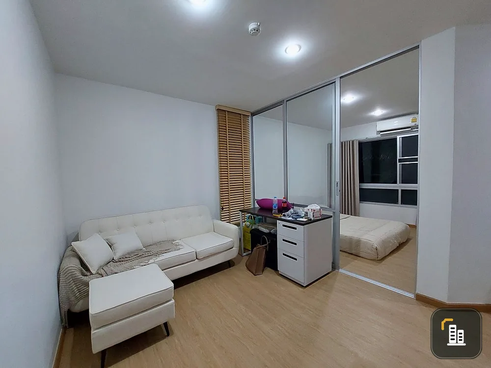 For sale: V Condo Lat Krabang, corner room, garden view, Maxvalue side, decorated in Muji style, great value, complete, all in one place, book now.