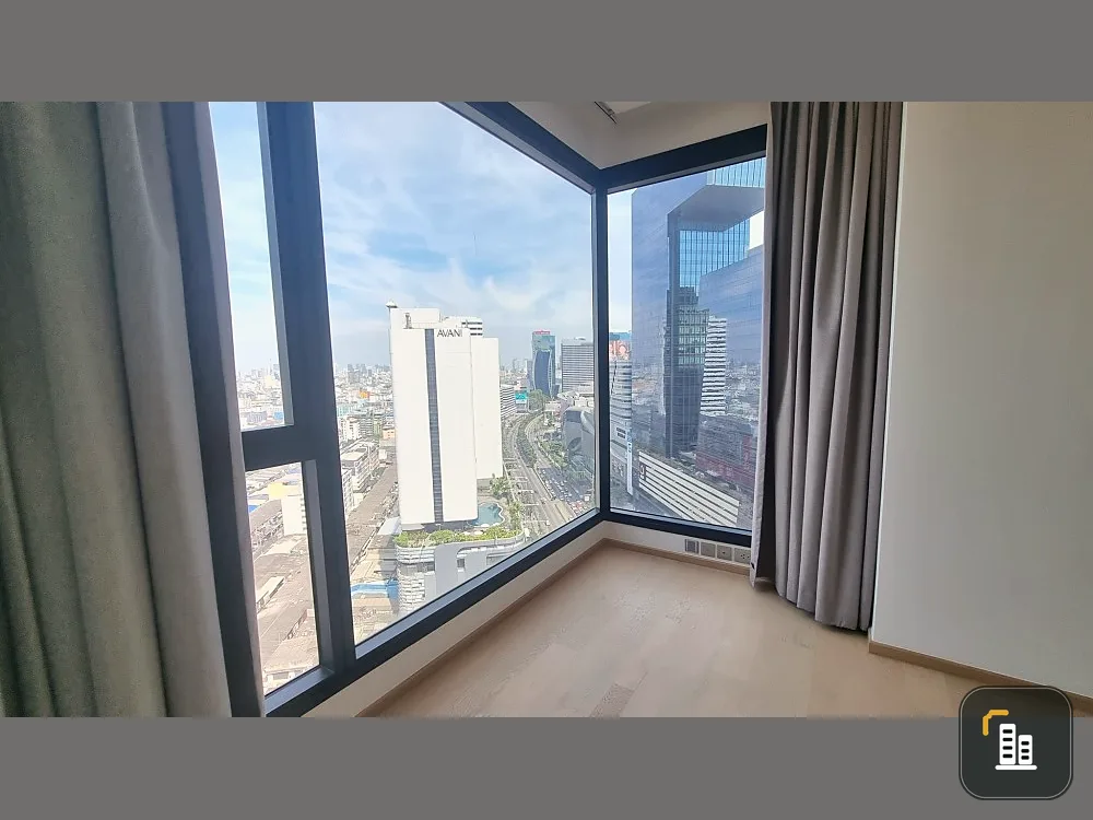 For sale: Ashton Asoke-Rama 9, 26th floor, beautiful view, no buildings blocking the view, empty room, can be decorated as you wish, don't miss out.