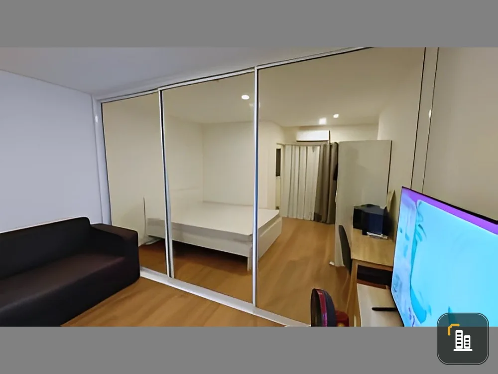 For sale: Lumpini Condo Town Ekamai 48, 6th floor, separated room with facilities. If you don't book, you'll really miss out.