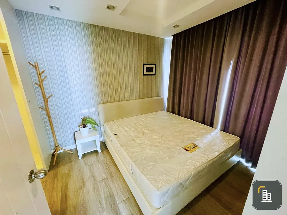 Urgent sale, The Blue X Bangsaen, 6th floor, large room, airy, comfortable, decorated nicely, sea view, good like this, reserve now.