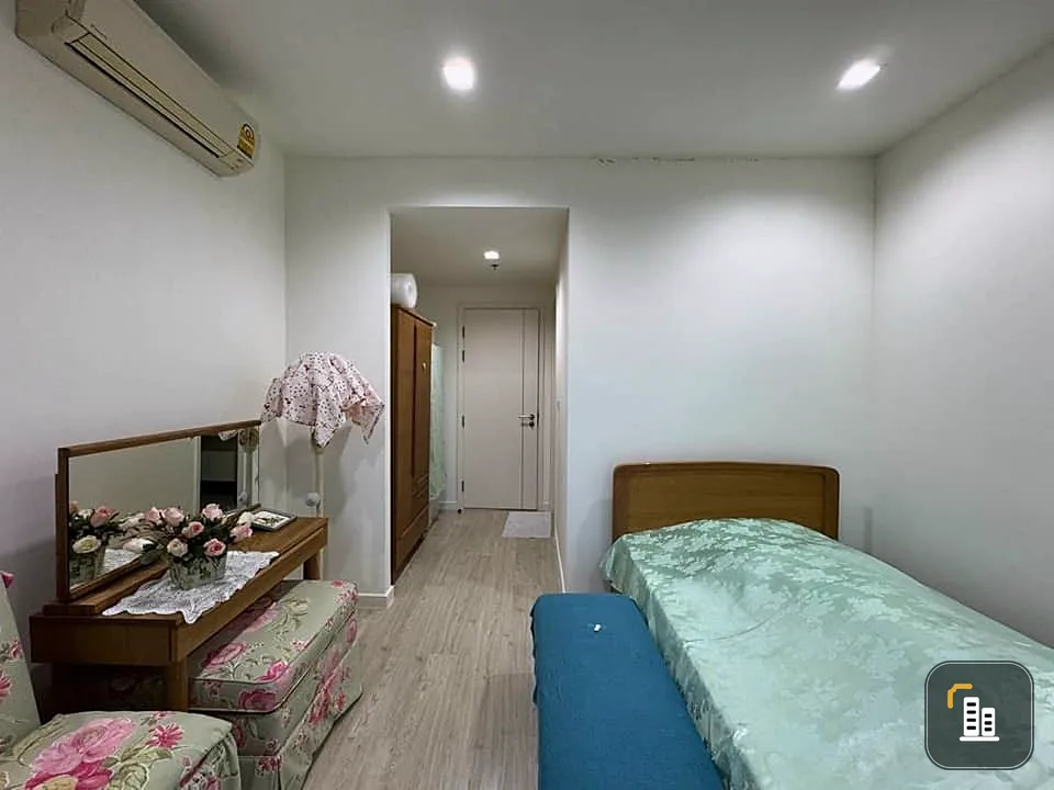 Condo for sale, Starview, has a private elevator, 45th floor, city view from a very high angle, no buildings blocking, book now, you won't be disappoi