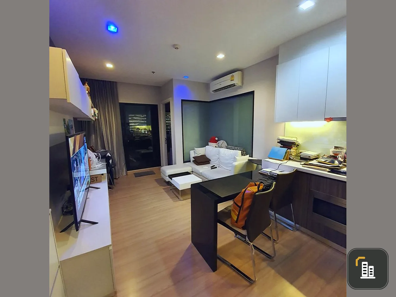 for rent Urbano Absolute Sathon-Taksin for sale. Beautifully decorated room, clear Icon Siam view, fully furnished, ready to move in