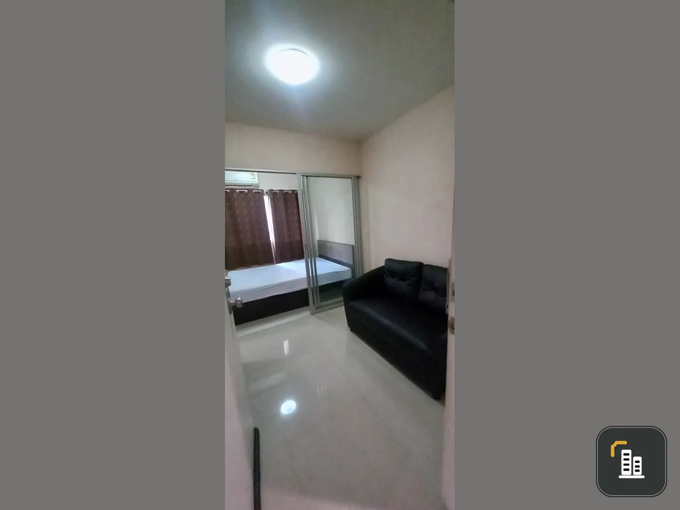 For sale Plum Condo Park Rangsit Phase 3, swimming pool view, fully furnished, interested, hurry and reserve now, urgent.