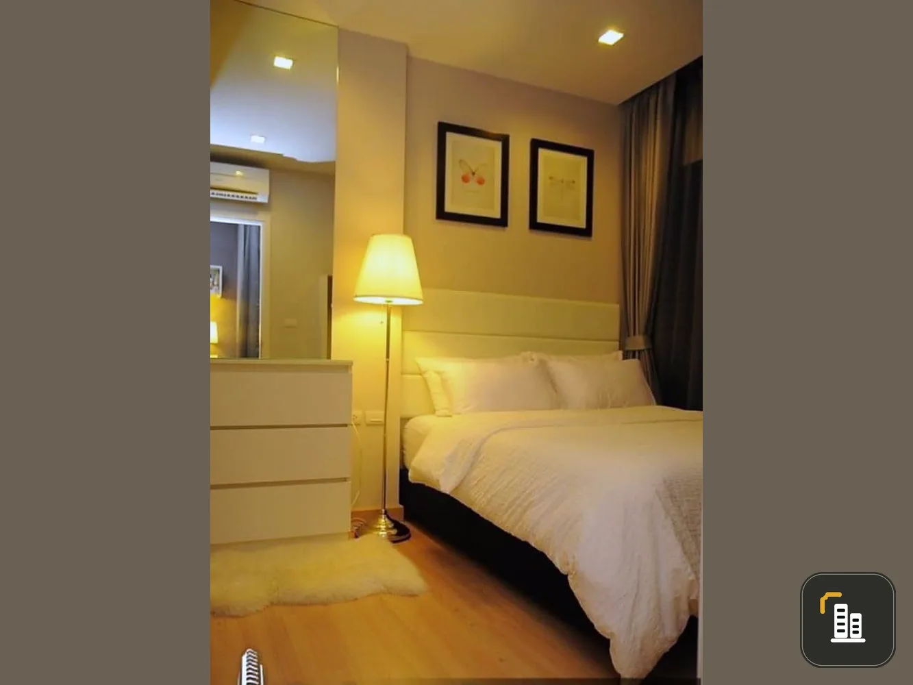 Urbano Absolute Sathon-Taksit for sale. north facing room no sun exposure all year Beautifully decorated in a luxury hotel style. Ready to move in.
