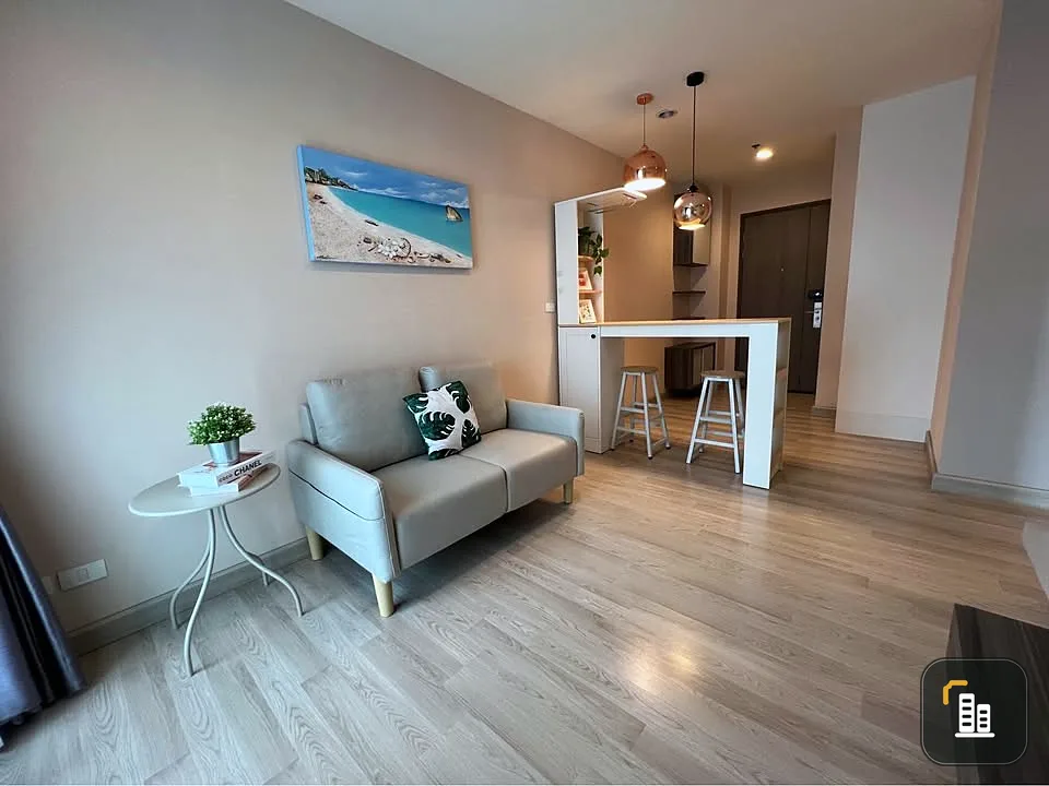 For sale: Centric Ratchada-Huai Khwang, good location, large corner room, no noise from the next room, book now, don't hesitate.