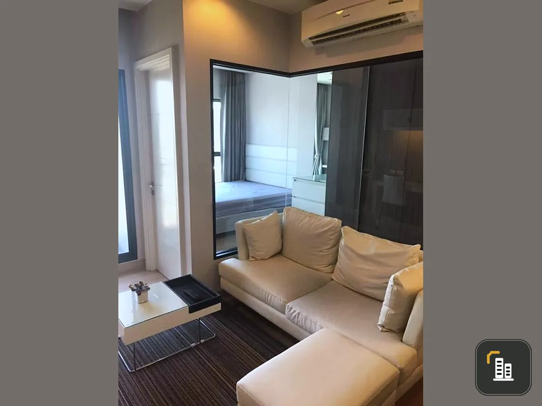 For rent, Urbano Absolute Sathorn-Taksin, beautiful room, south view, Chao Phraya River view, fully furnished.