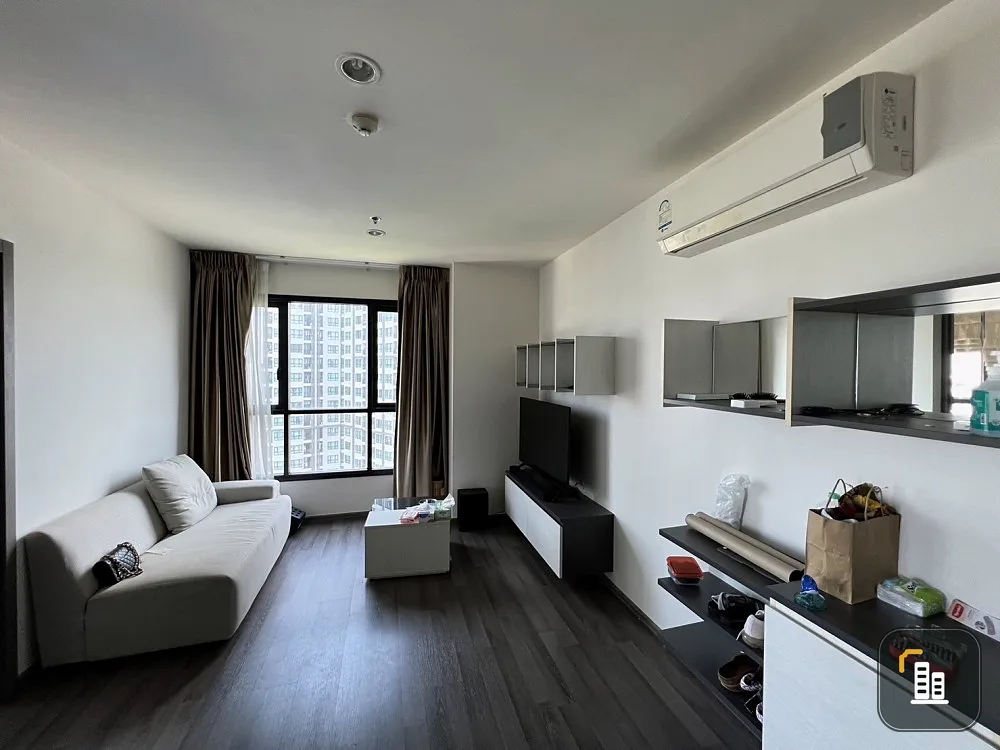 For sale, for rent!! Condo The Base Park East, 24th floor, fully furnished, ready to move in, don't miss it!!