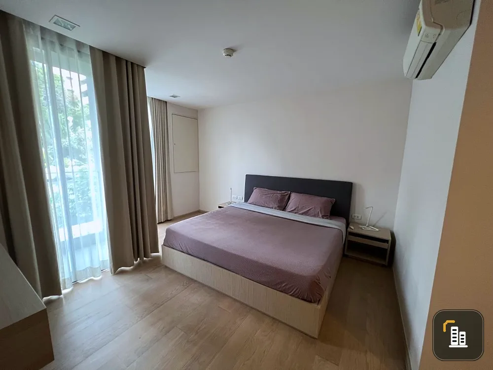 For sale, for rent!! Condo Liv at 49, 3rd floor, Building B, large room, beautifully decorated, nice to live in, good price, hurry and book now!!