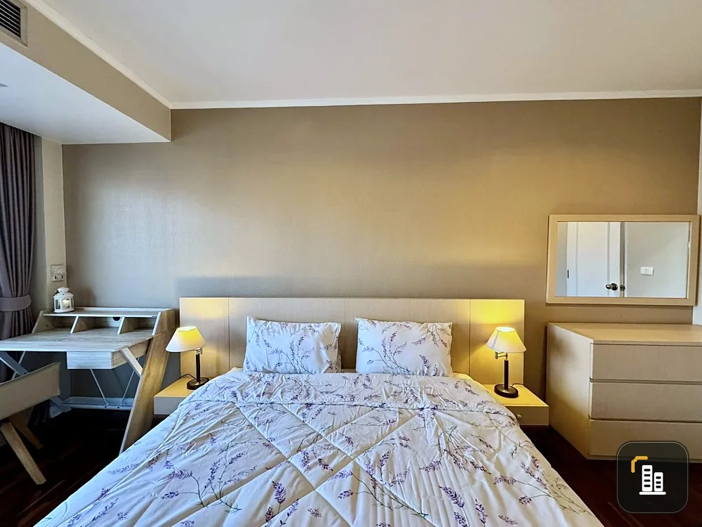 For rent City Resort Sukhumvit 49, spacious room, quiet, with beautiful view, 23rd floor, if you don't book, you'll really miss out.