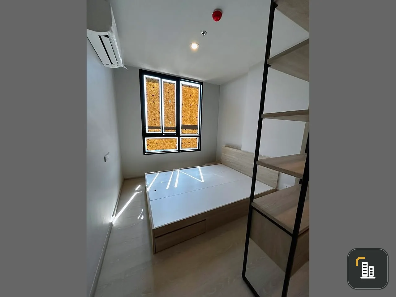 For sale: Noble New Mega Plus Bangna, fully furnished and equipped with electrical appliances, next to Mega Mall. You can't miss this opportunity to r