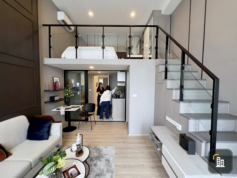 Down payment for sale, Origin Plug and Play Sirindhorn Station, 12A floor, Duo Space room, pool view, reserve now, urgently.