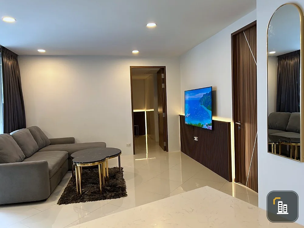 For sale: The Sanctuary Wong Amat, very large room, beautifully decorated, fully furnished, interested, hurry and book now.