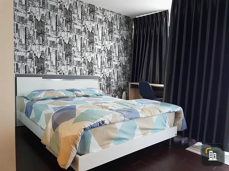 For Sale Bangkok Feliz Sathorn-Taksin nice decorated room Classic style, warm, good atmosphere, fully furnished.