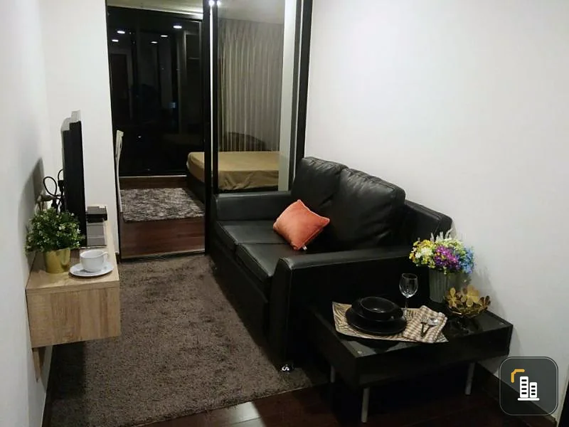 For Sale Bangkok Feliz Sathorn-Taksin Simple decorated room, no block view, 30 sq.m., 6th floor, fully furnished, ready to move in.