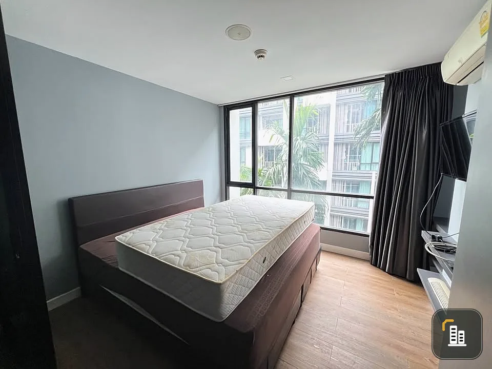 For rent: Esta Bliss, 4th floor, fully furnished. Hurry and reserve now before it's gone. Hurry!