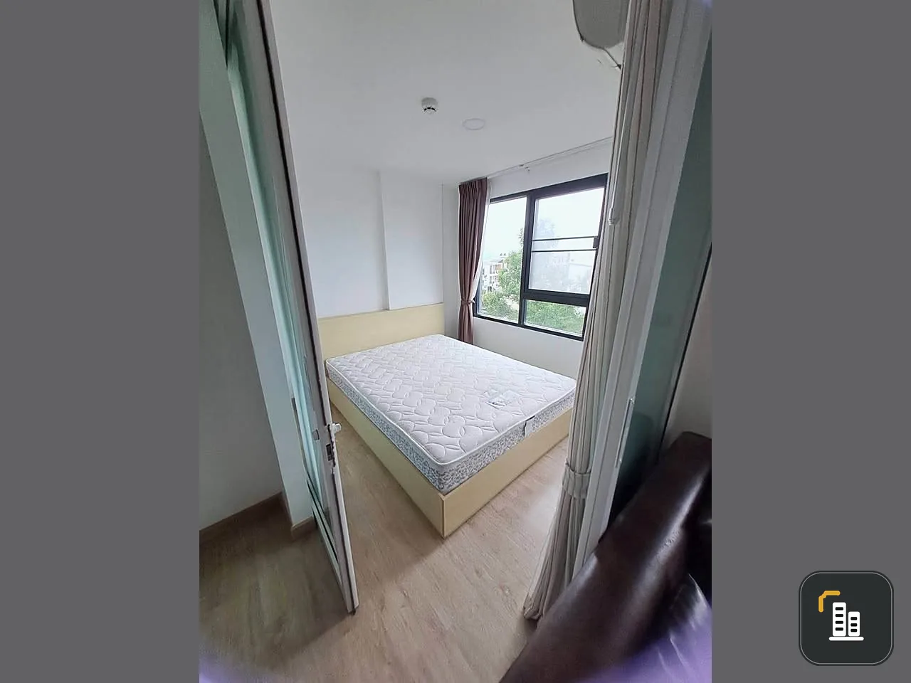 For sale: Deepar Condo Suan Suea - Sriracha, 5th floor, separate room with built-in furniture. Don't just look.