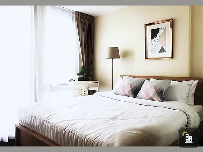 For rent Bangkok Feliz Sathorn-Taksin. The room is beautifully decorated, very luxurious, modern tone, good atmosphere, fully furnished.