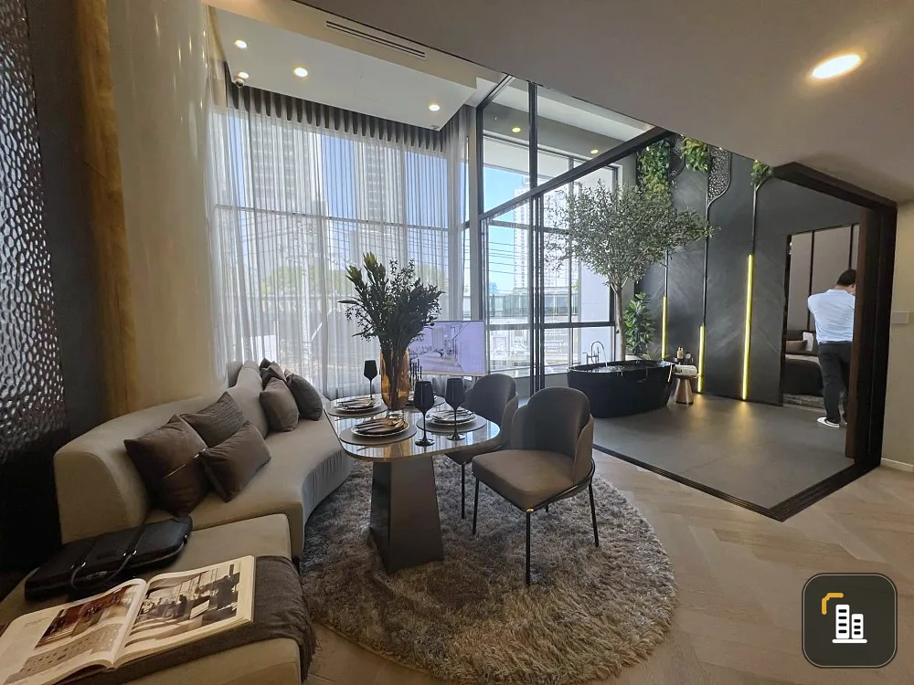 Down payment sale!! Origin Thonglor World, large room, comfortable, complete functions, complete all needs, hurry to book now!!