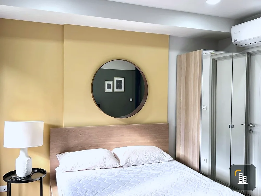 For rent: The Base Sukhumvit 50, 6th floor, fully furnished room with furniture and appliances. Reserve now, urgently.