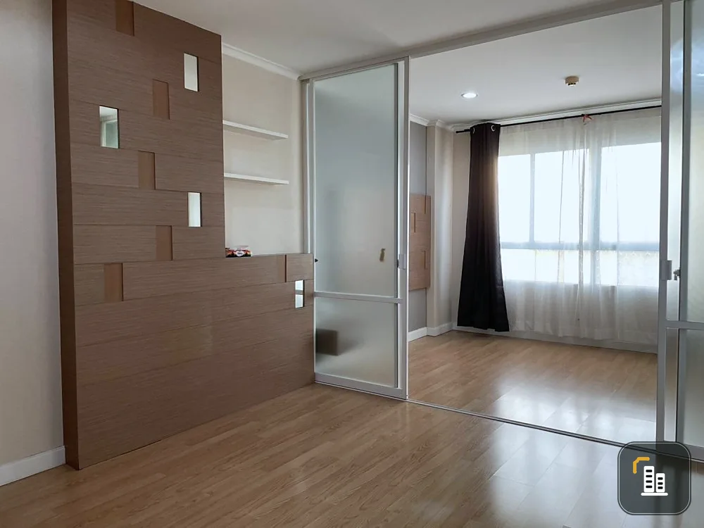 Urgent sale! Lumpini Ville Condo, Ramkhamhaeng 26, empty room, not too expensive. Room decorating enthusiasts must hurry and reserve.