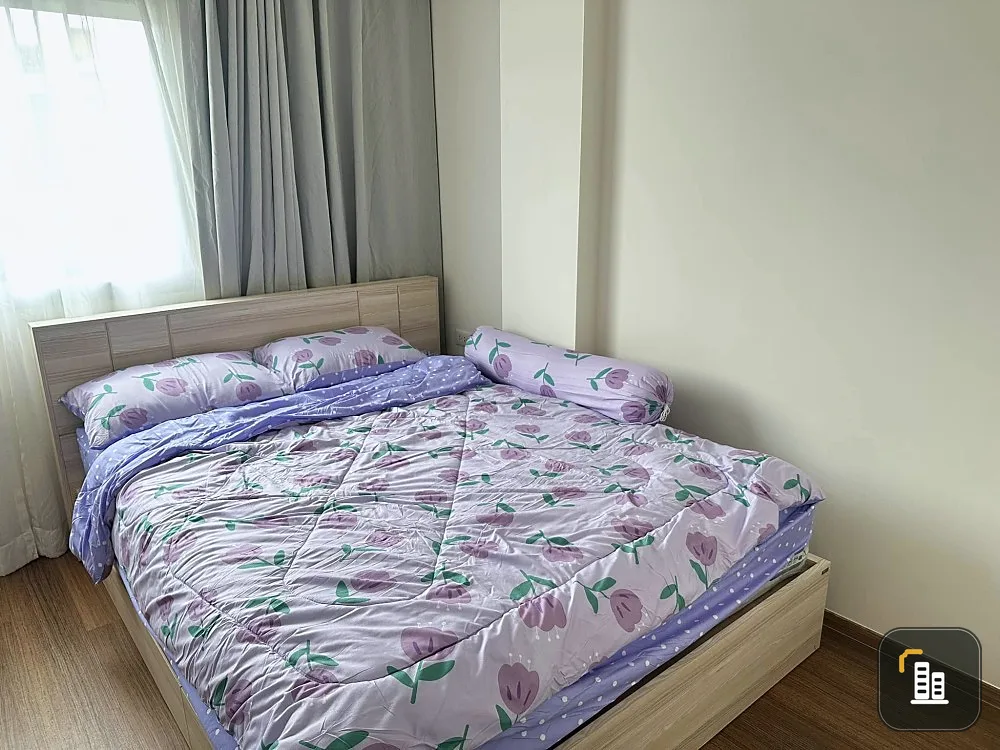 For rent: Lumpini Condo Town Ekamai 48, 1 bedroom type, swimming pool side, comfortable, not cramped, hurry up and grab it now.