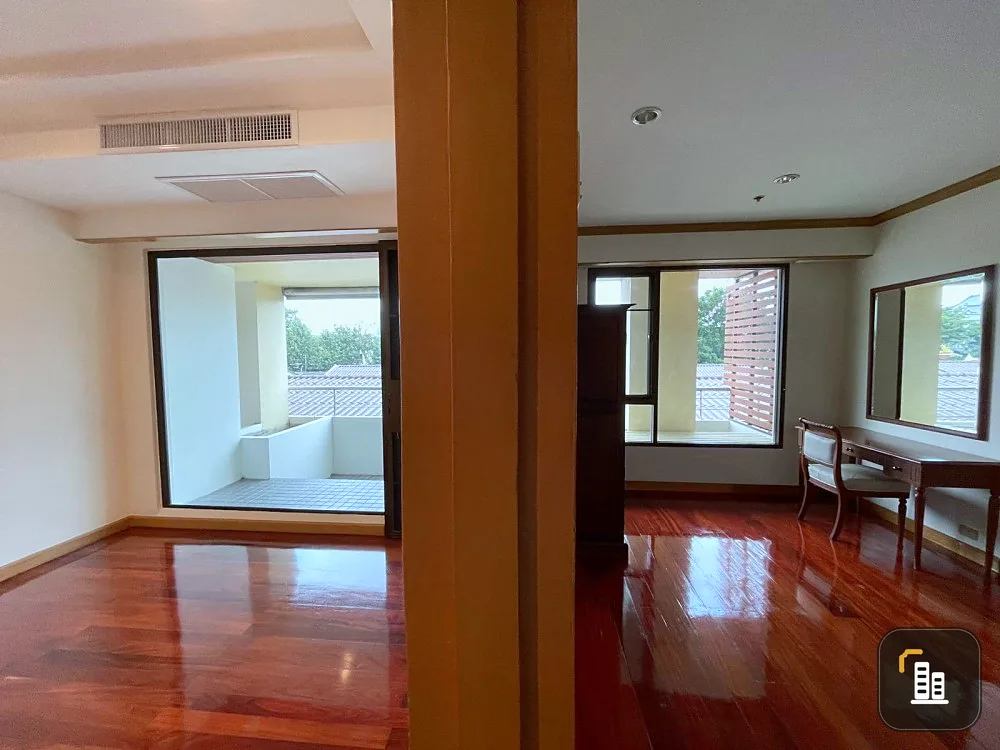For sale Baan Chao Praya, 3rd floor, empty room, airy, spacious, interested in owning, hurry and reserve now before it's gone.
