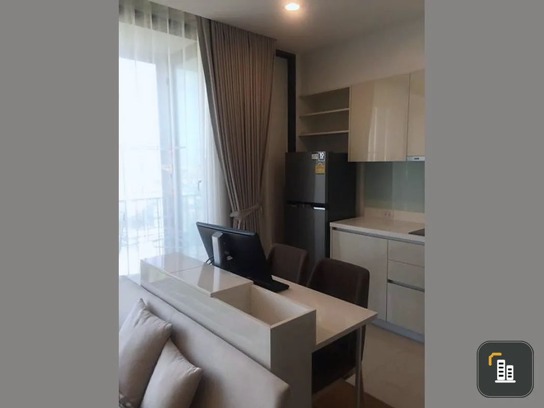 Quick sale, Bright Wongwian Yai, 19th floor, great view, shady atmosphere fully furnished Hurry up and buy it and you will regret it.