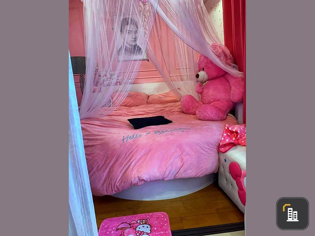 Sale Bright Wongwian Yai The room decorated in pink tones. Very cute. Sweet and bright colors. Don't miss it. Buy it quickly. Hurry up.