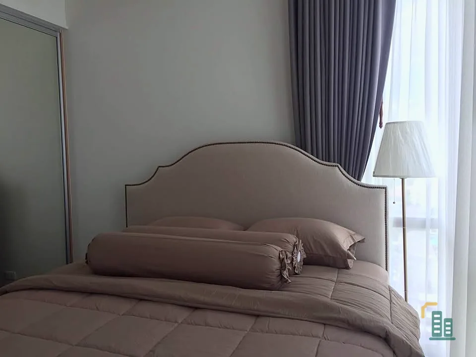 For rent: The Loft Ekkamai, fully functionally decorated with amazing furniture. Can you not reserve it?