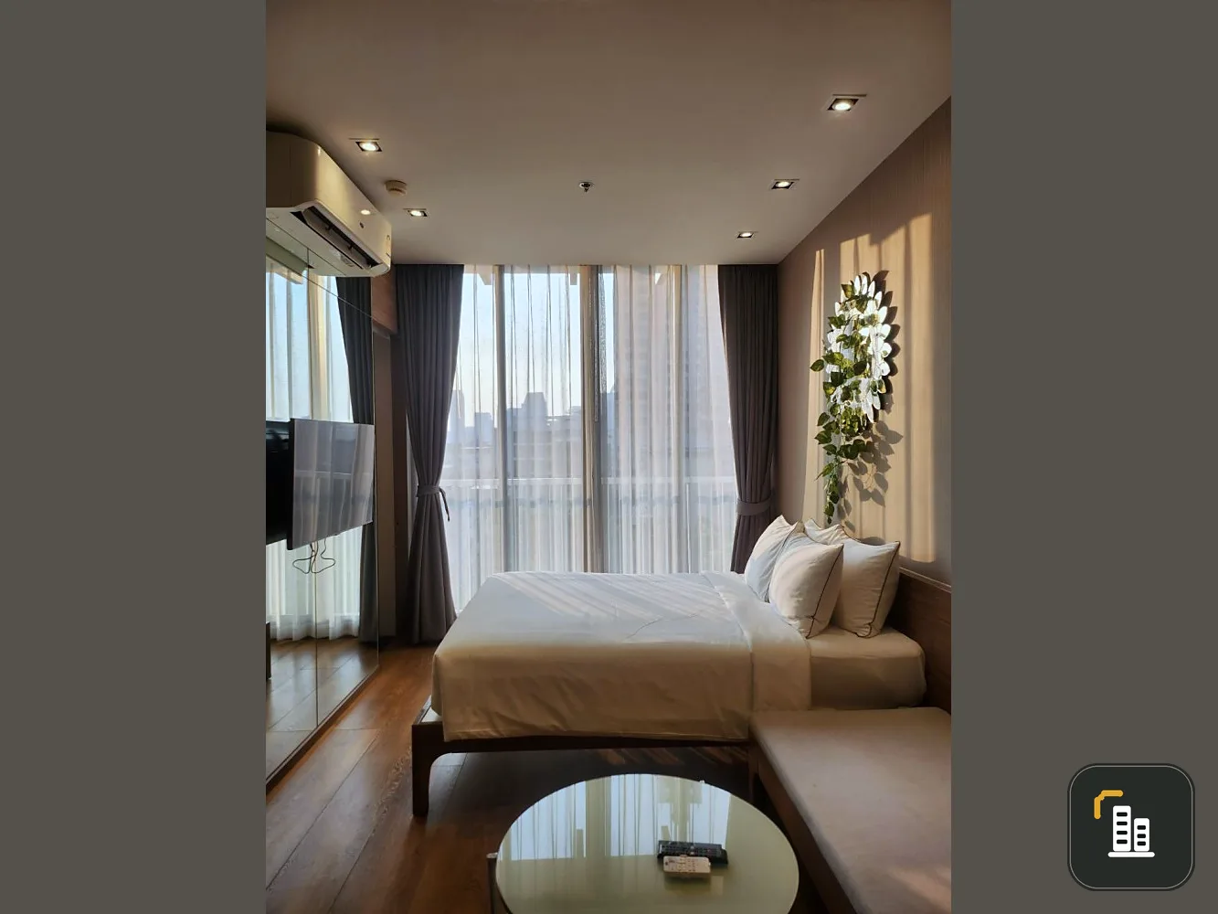 For rent: Park 24 Origin Phrom Phong, view of shady green area, beautifully decorated in a simple style, hurry and reserve now!