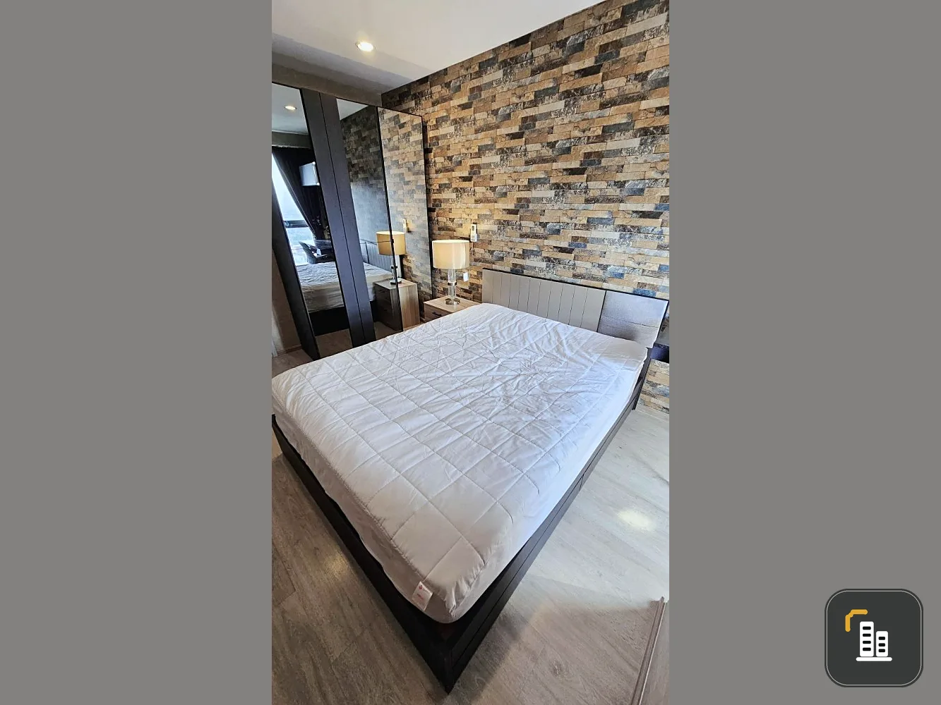 Condo for rent, Ideo Wutthakat, large room, private room, good quality wallpaper throughout the room, hurry and book now.