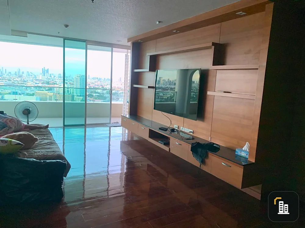 For sale: My Resort at River, spacious and magnificent room, beautiful view of the Chao Phraya River, don't miss it.