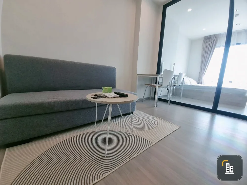 For rent: Aspire Erawan Prime, 27th floor, swimming pool view, fully furnished, book now, hurry!