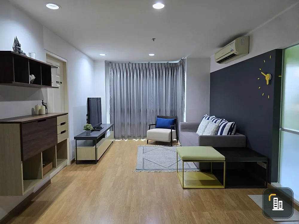 For rent, U Delight @ Huai Khwang Station, garden view, green area around the building, open the window to a homely atmosphere.