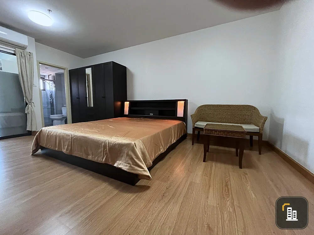 For sale Supalai Loft Chaeng Watthana, 9th floor, spacious room, comfortable, comes with complete decorations, reserve now.