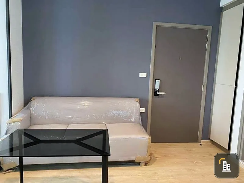 Condo for rent Ideo Sathorn-Wongwian Yai beautiful room ready 10th floor, pool view, very nice, don't miss it.