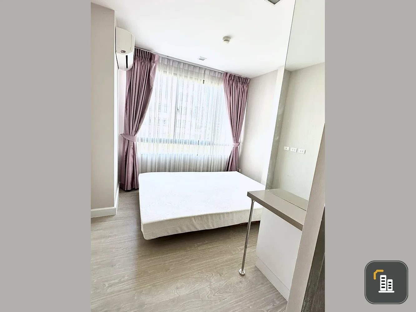 Urgent sale! Metrolux Ratchada Building A, 5th floor, North side. Affordable price. Come and reserve your ownership today.