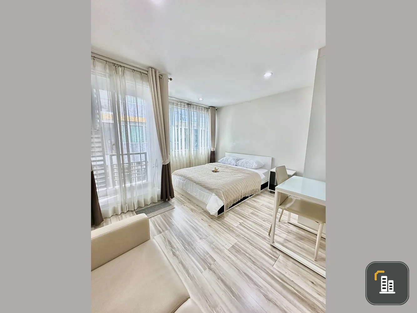 Condo for sale, Sammakorn S9 Condominium, studio room, 2nd floor, bright tone, very attractive price, hurry and reserve now.