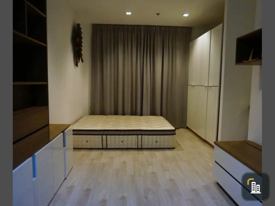 Condo for sale, Ideo Mobi Sathorn-Taksin, corner room, night city view, very beautiful. Full of furniture, built-in in the whole room. Hurry up.
