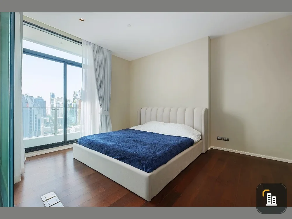 For sale: The Diplomat 39, very private corner unit, auspicious house number, brings wealth to residents, very attractive for booking.