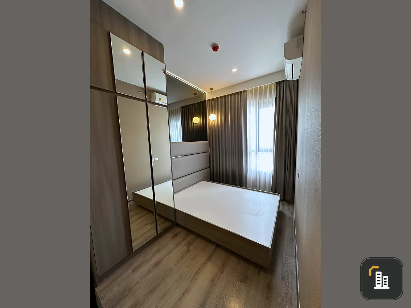 For sale or rent: Knightbridge Prime On Nut, fully decorated, using real marble, ceiling lights, line lights, great mood, very beautiful, reserve now.