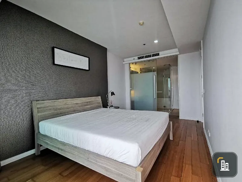 Condo for rent at Hive Taksin, beautiful room, decorated in simple style. Ready to pack your bags and come in for rent. Don't wait.