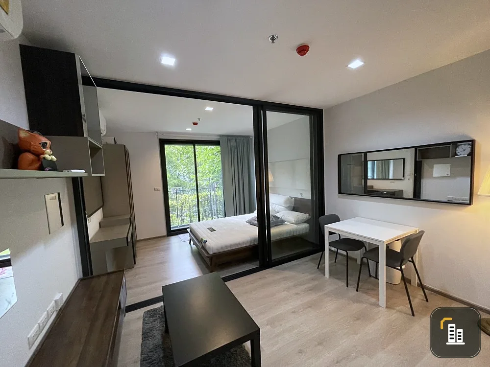 For sale: The Line Phahonyothin Park, 2nd floor, fully furnished room, nice to live in. Interested in owning one? Hurry and reserve now. Urgent!