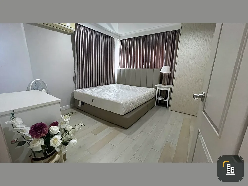 For rent: Sathorn Gardens, 23rd floor, beautiful room, fully decorated, ready to move in, reserve now, don't wait, hurry!